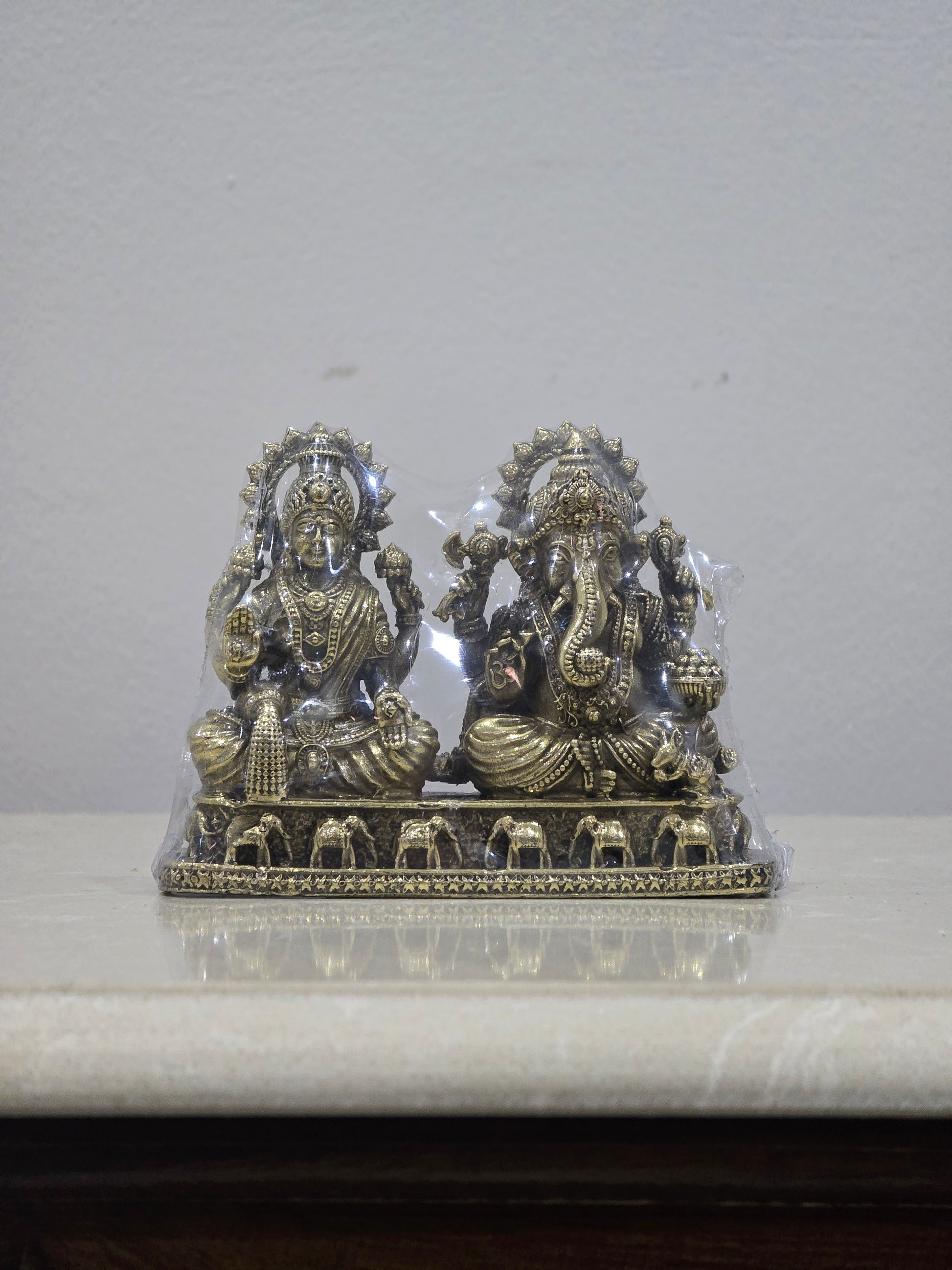 Shree Ganesha Lakshmi Idol Murti Statue for Home Temple Shop Diwali Puja