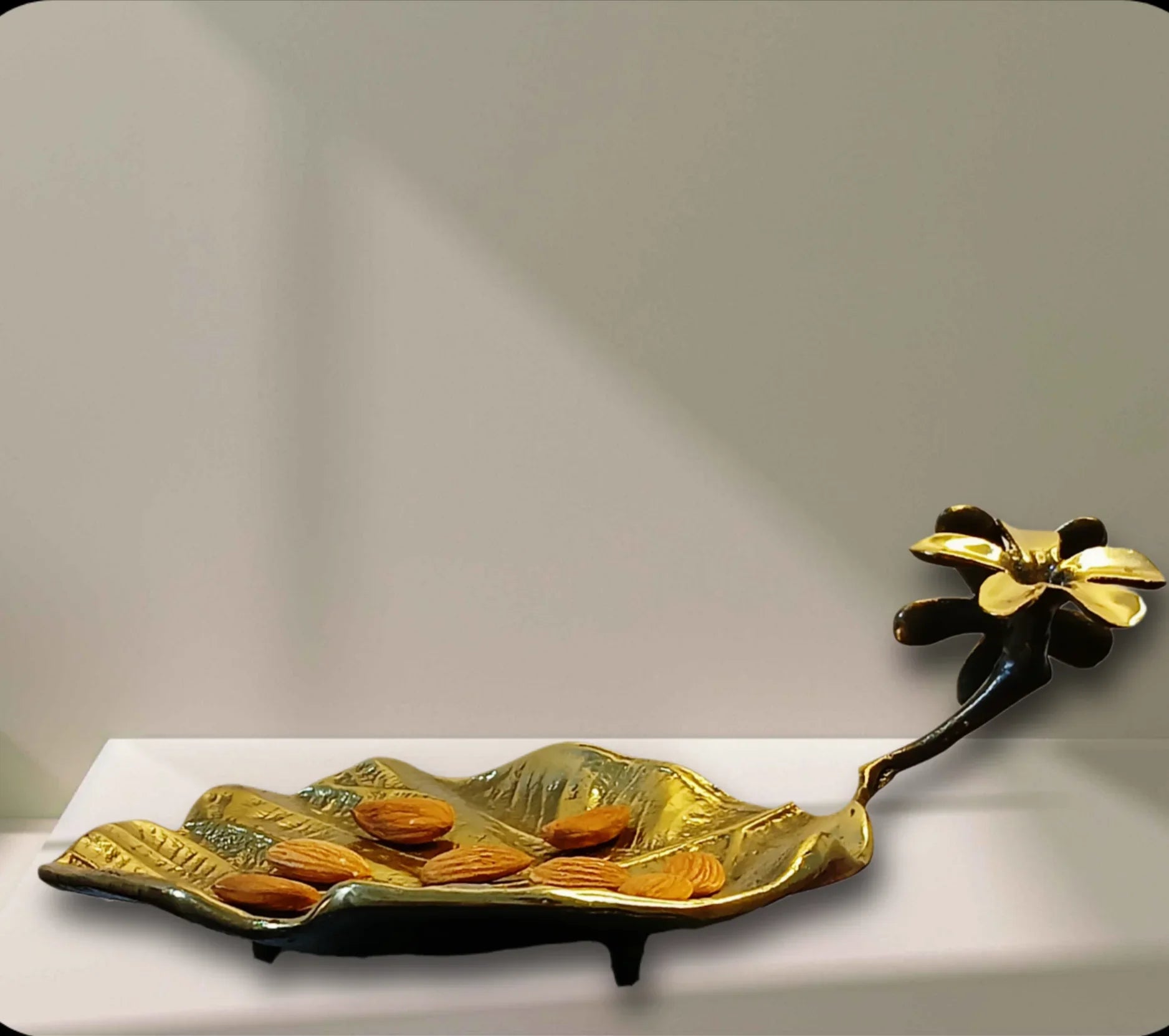 PatrPushp Thaal – Handcrafted Brass Leaf Platter