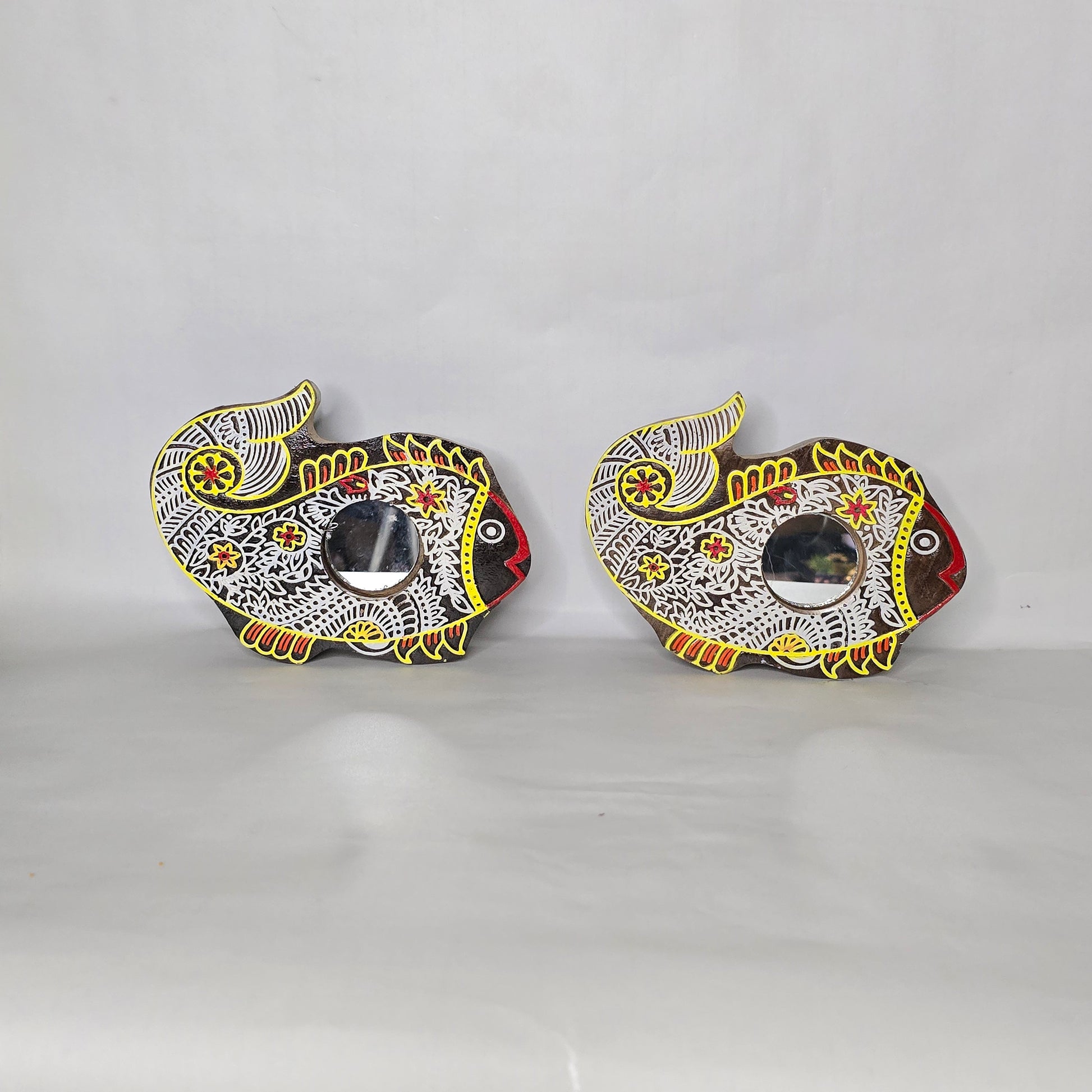 Wall Decor Mirror Plate – Adarsha – The Reflective Motif