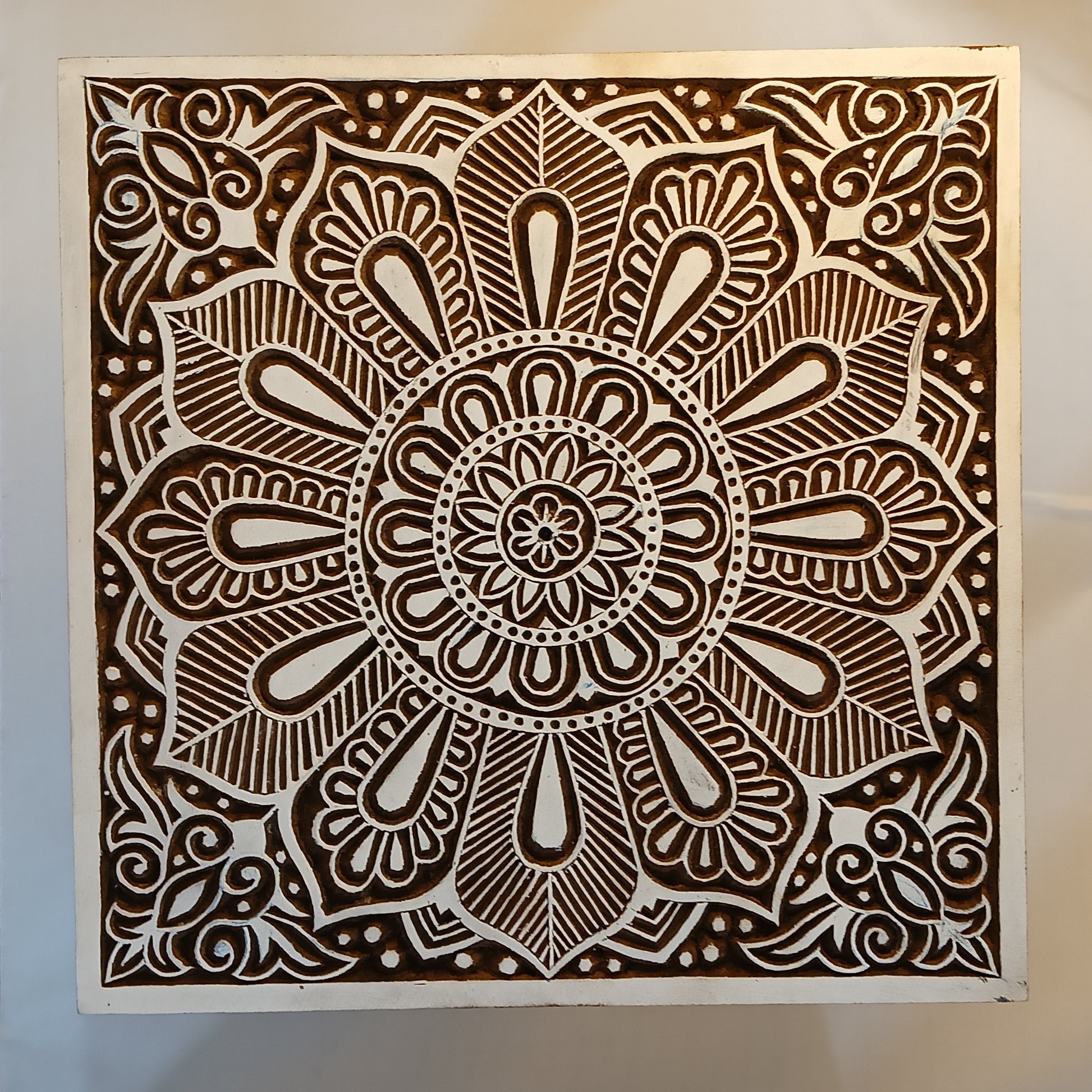 Chitrapāda – The Ornate Pedestal