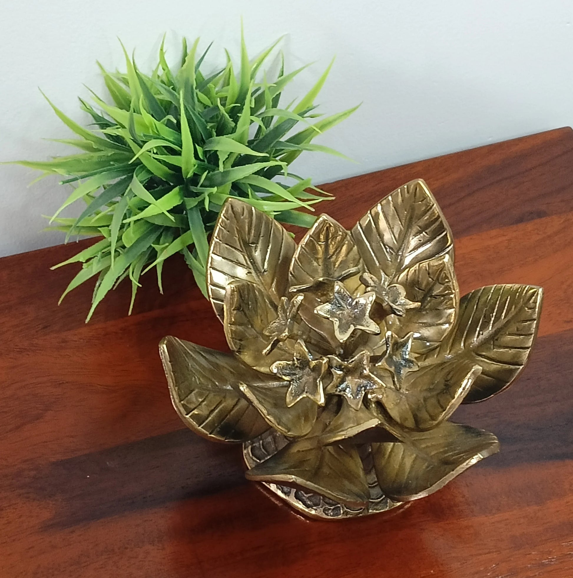 Lotus – Handcrafted Wooden Wall Décor