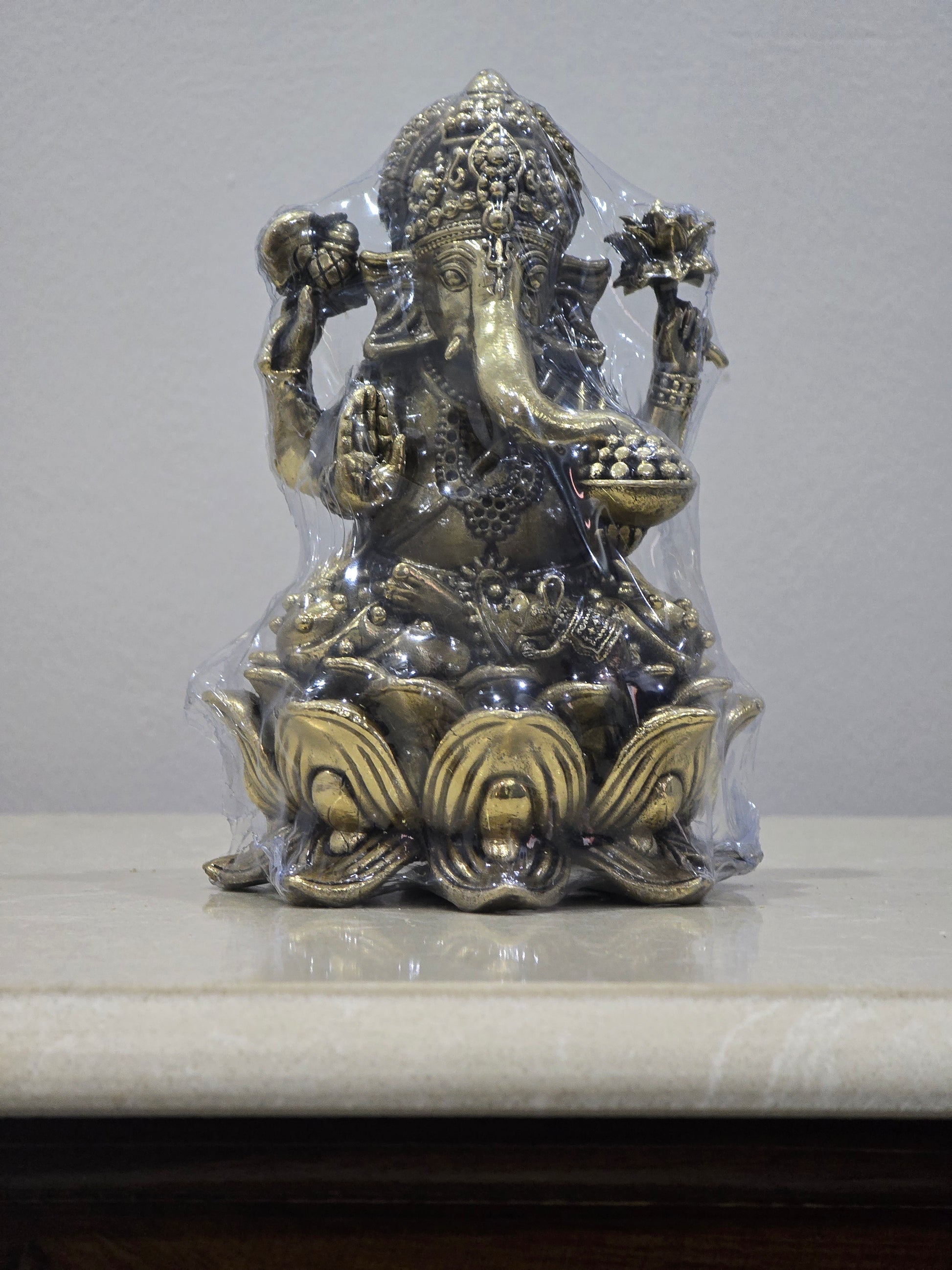 Metal Arts Antique Finish Brass Lord Ganesha Idol – Elegant Ganesh Statue for Home & Temple Décor
