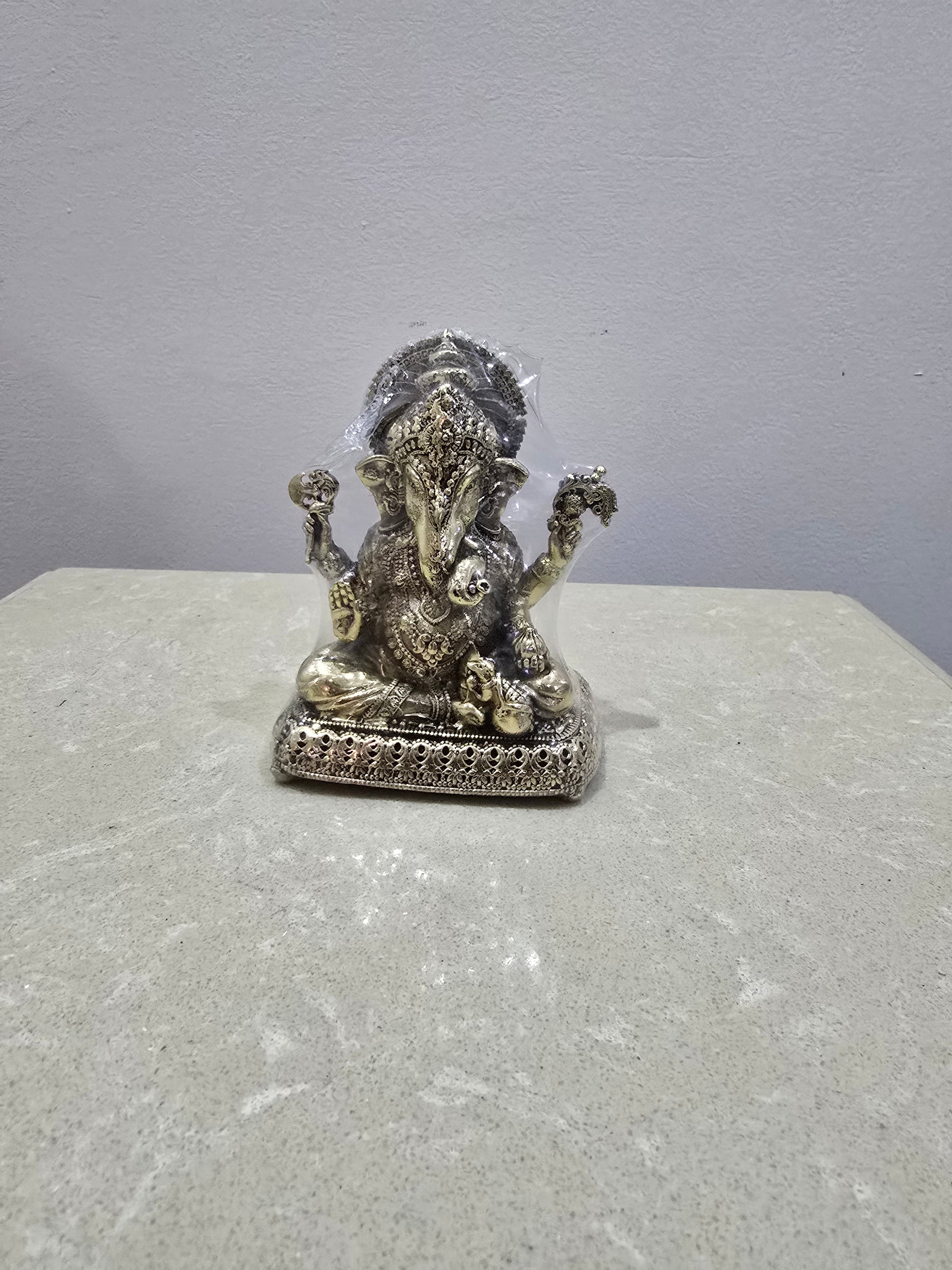 Metal Arts Brass Lakshmi & Ganesha Idol Set – Antique Finish Divine Pair for Prosperity and Wisdom