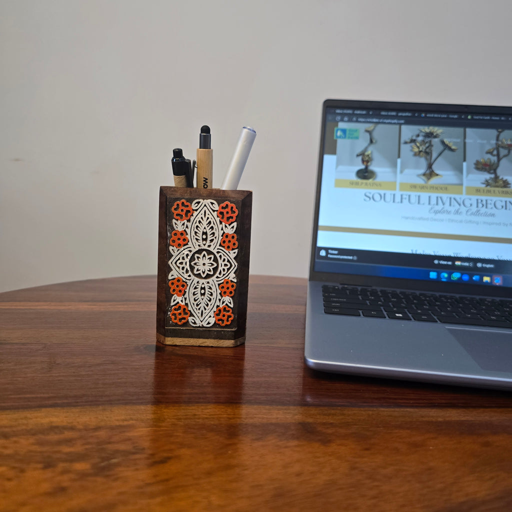 Wooden Pen Holder