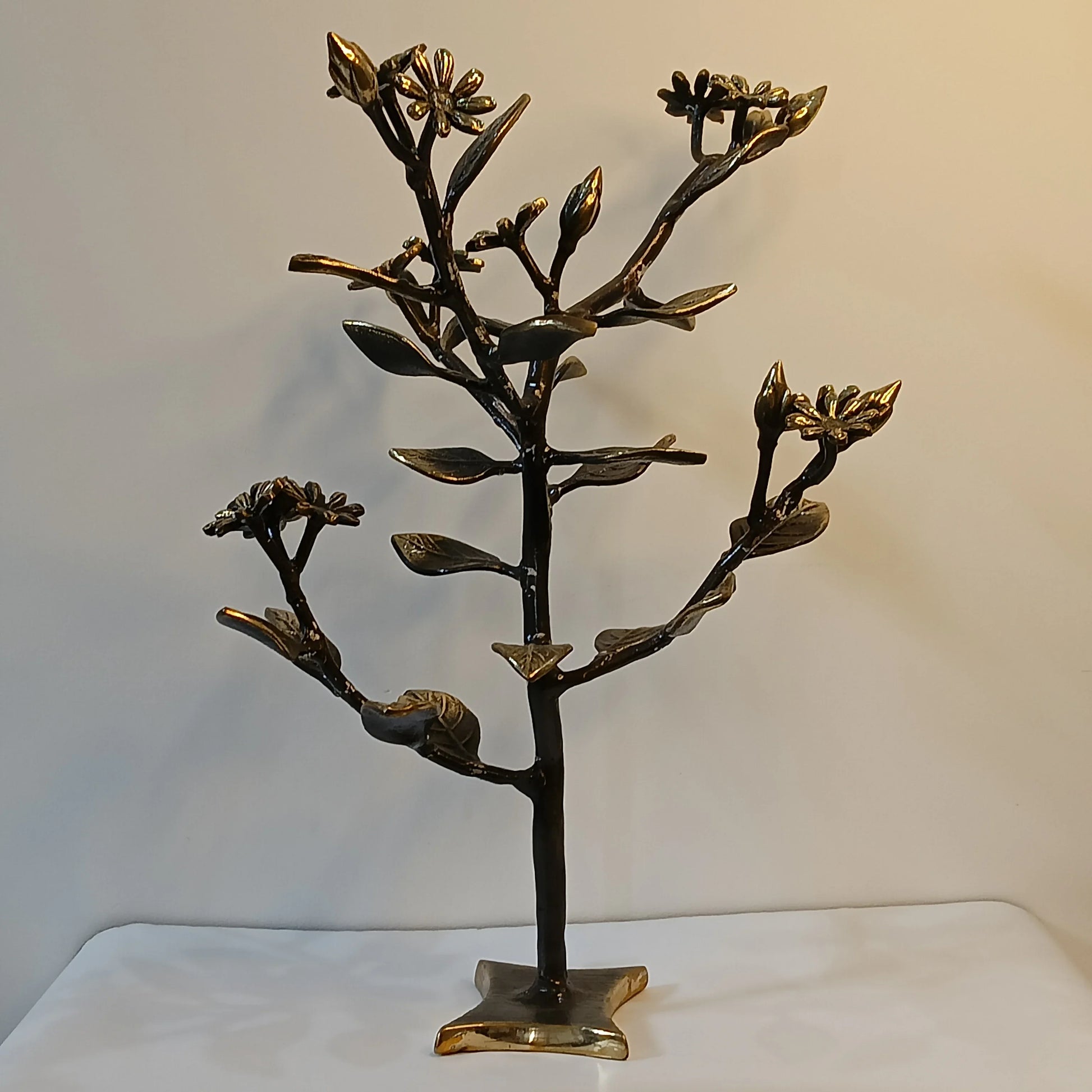 Kanaka Taru – Handcrafted Brass Tree Sculpture