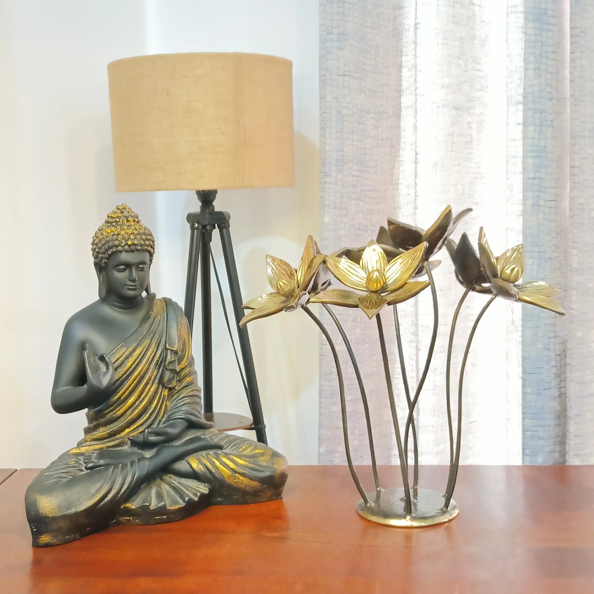 Kamal Kunj – Handcrafted Brass Lotus Bouquet