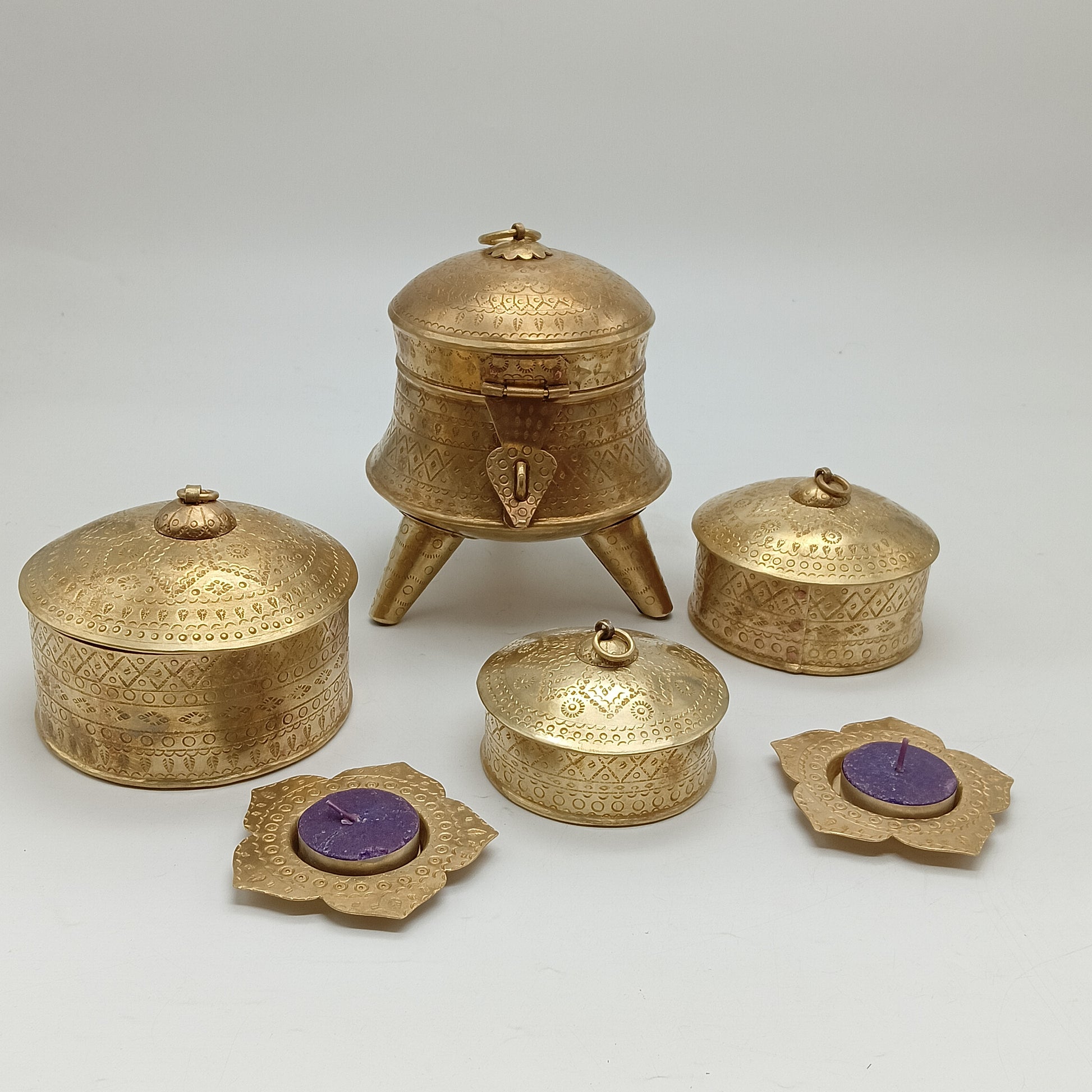 Wings & Petals Brass T light holders (Set of 2)